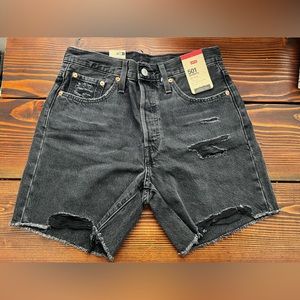 Levi’s Women’s 501 Mid Thigh Shorts - 28